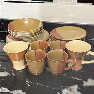 Sango Gold Dust Sienna 5039 Stoneware Dinnerware Set 22pc  Plates Bowls Mugs